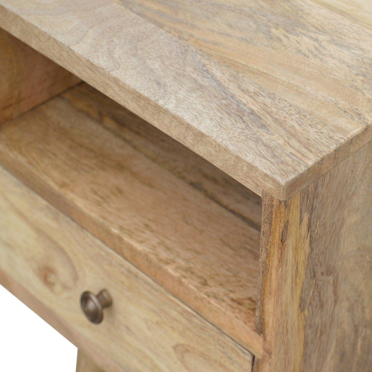 Oak wood grain detail, close up