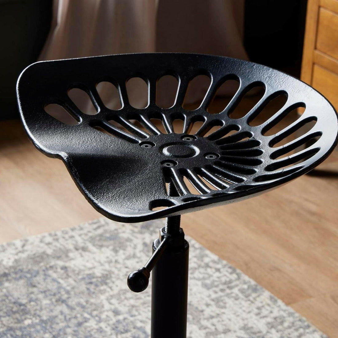 Axel Tractor Bar Stool UK | Industrial Metal Seat – Home Chairs