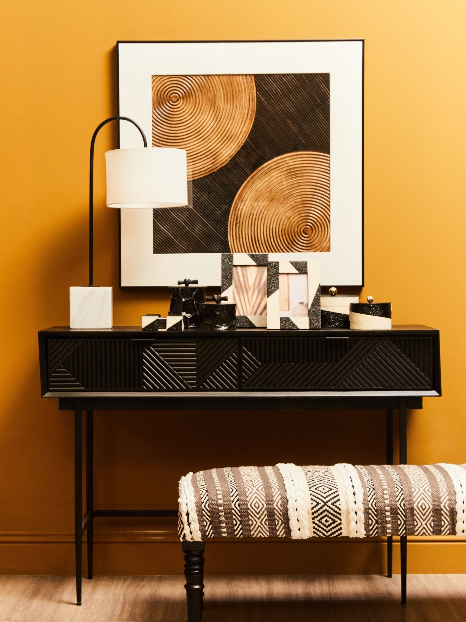 Clyde Black And Brown Art - Home Chairs