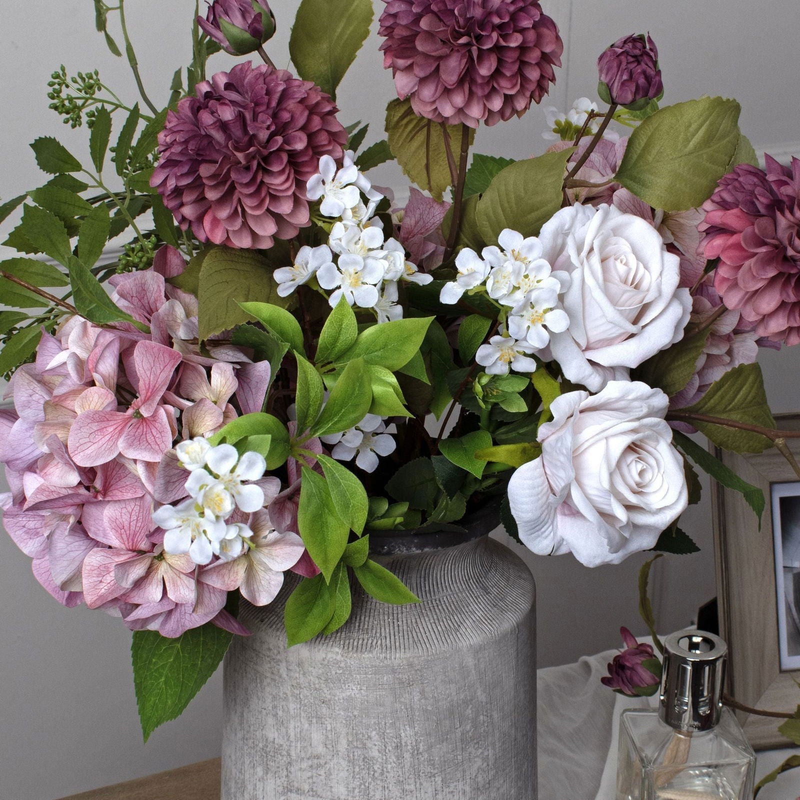 Kinsley Urn Vase - Home Chairs