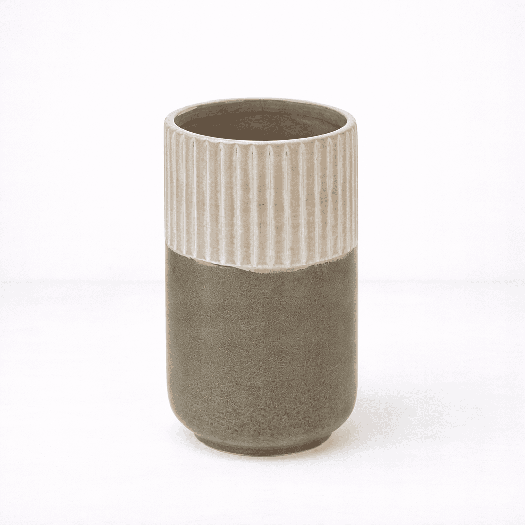 Uma Straight Vase - Home Chairs